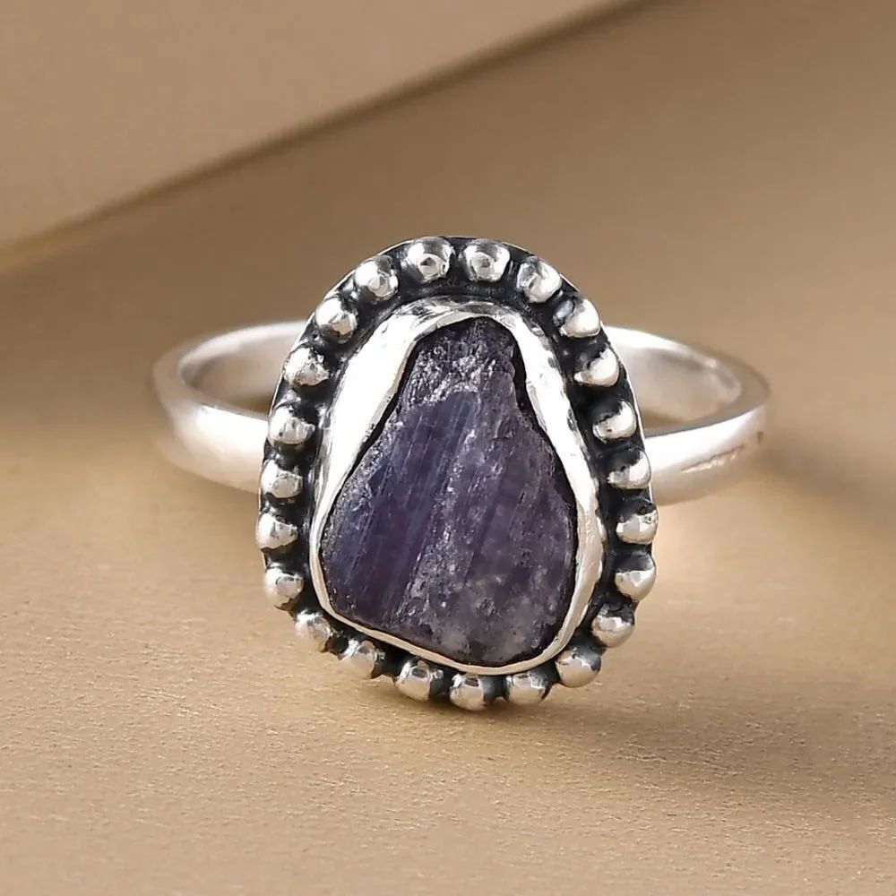 Tanzanite Solitaire Ring - Picture 9 of 11